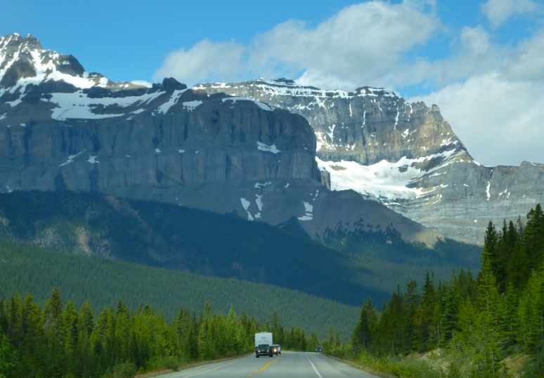 Rocky Mountains - Icefields Parkway, Alberta, CA